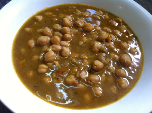 kabuli chana (chickpeas curry)